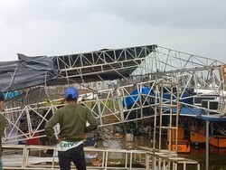 Tenda dan Panggung di Bogor Ambruk Diterjang Angin Kencang, 2 Orang Terluka