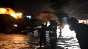 Jalan Poros Barru-Parepare Terendam Banjir, Lalu Lintas Terputus