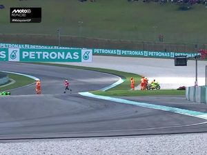 Ada Insiden di Moto3 Sampai Red Flag, Cek Jadwal Baru MotoGP Malaysia Ada Insiden di Moto3 Sampai Red Flag, Cek Jadwal Baru MotoGP Malaysia