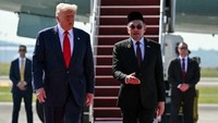 Mendarat di Negeri Jiran, Donald Trump Menari dengan Riang Gembira Mendarat di Negeri Jiran, Donald Trump Menari dengan Riang Gembira