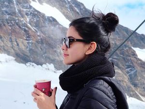 Medina Dina, Teman Main Padel Gading Marten yang Hobi Kulineran