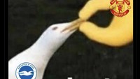 Setan Merah MU berhasil membungkam berisiknya si Burung camar Brighton. Foto: dok. Internet/X (Twitter)