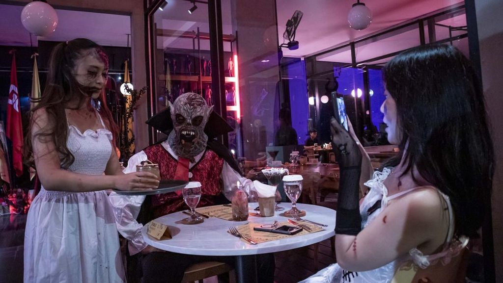 Sensasi Horor dan Seni di Kafe Bandung Barat Sambut Halloween Sensasi Horor dan Seni di Kafe Bandung Barat Sambut Halloween