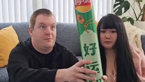 Unik Banget, Ada Camilan Ukuran Raksasa di Supermarket Ini