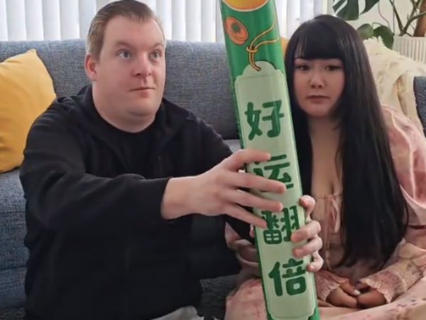 Unik Banget, Ada Camilan Ukuran Raksasa di Supermarket Ini