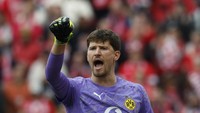 3. Gregor Kobel (Dortmund) - 5 clean sheet dari 8 pertandingan Liga Jerman. Foto: REUTERS/Heiko Becker