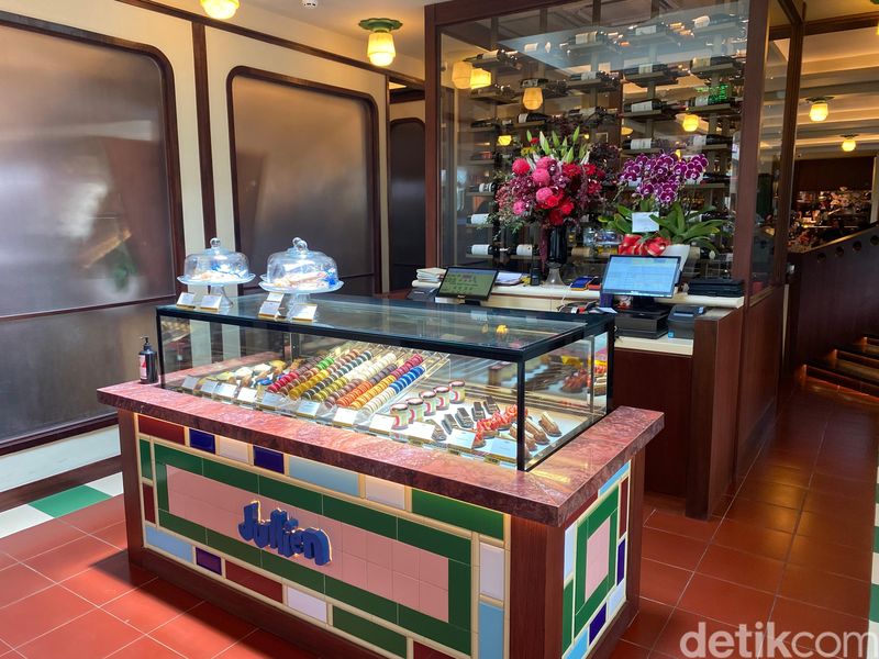 Jullien, bistrro Prancis modern yang resmi dibuka di Pacific Place Mall Jullien, bistrro Prancis modern yang resmi dibuka di Pacific Place Mall, Jakarta.