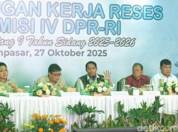 Kemenhut Dorong Restorasi Habitat Pengembalian Perkici Dada Merah ke Bali