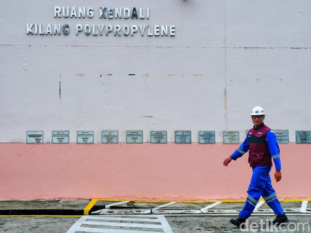 Melihat Kilang Pertamina Plaju yang Mampu Produksi Polytam 6,1 Ton per Jam Melihat Kilang Pertamina Plaju yang Mampu Produksi Polytam 6,1 Ton per Jam