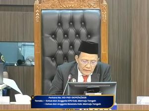 Ketua Bawaslu Sulbar Dicopot gegara Langgar Kode Etik di Kasus Cabup Haris Ketua Bawaslu Sulbar Dicopot gegara Langgar Kode Etik di Kasus Cabup Haris
