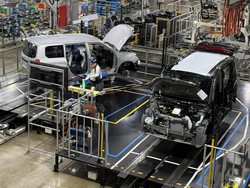 Berkunjung ke Pabrik Daihatsu Karawang di Kyoto