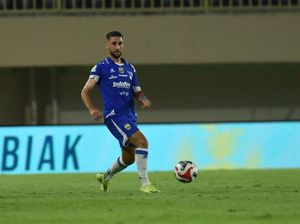 Persib Ungguli Persis Solo di Babak Pertama, Lucho Diusir Wasit! Persib Ungguli Persis Solo di Babak Pertama, Lucho Diusir Wasit!
