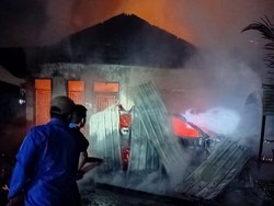Mahasiswi Tewas Saat Rumah Terbakar di Deli Serdang Mahasiswi Tewas Saat Rumah Terbakar di Deli Serdang