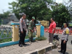 Viral Wanita Diduga Mabuk Tergeletak di Trotoar Depok, Polisi Cek Lokasi