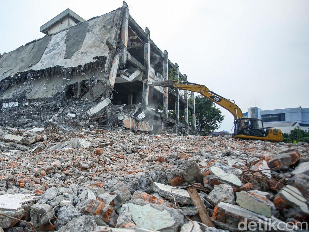 Potret Lahan Sumber Waras yang Lama Terbengkalai Bakal Disulap Jadi RS Modern Potret Lahan Sumber Waras yang Lama Terbengkalai Bakal Disulap Jadi RS Modern