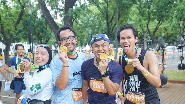Keren! Wendi Cagur Finish Lari 21K, Sempat Nyerah di 18K