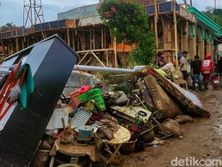 Cerita Kepanikan Warga Penyintas Banjir Bandang Cisolok Sukabumi Cerita Kepanikan Warga Penyintas Banjir Bandang Cisolok Sukabumi