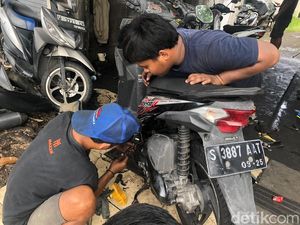 Puluhan Motor Brebet Habis Isi Pertalite, Bahlil Bilang Begini Puluhan Motor Brebet Habis Isi Pertalite, Bahlil Bilang Begini