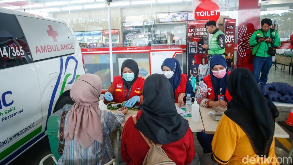 Cek Sehat Gratis Meriahkan Hari Sumpah Pemuda di SPBU Cek Sehat Gratis Meriahkan Hari Sumpah Pemuda di SPBU