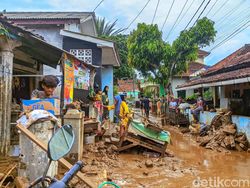 Banjir dan Longsor Terjang Sukabumi, 2.798 Jiwa Terdampak