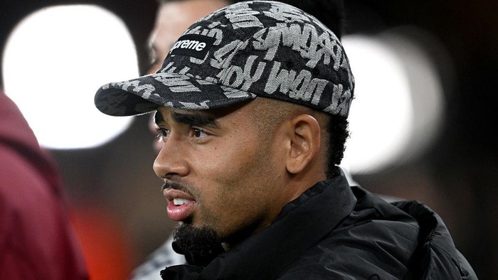 LONDON, ENGLAND - OCTOBER 21: Gabriel Jesus of Arsenal, who is currently recovering from an injury, looks on prior to the UEFA Champions League 2025/26 League Phase MD3 match between Arsenal FC and Atletico de Madrid at Arsenal Stadium on October 21, 2025 in London, England. (Photo by Stuart MacFarlane/Arsenal FC via Getty Images)