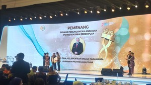 Daftar Pemenang DPD RI Awards 2025, Khofifah Terima Penghargaan Daftar Pemenang DPD RI Awards 2025, Khofifah Terima Penghargaan
