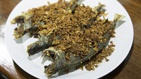 Resep Ikan Kembung Goreng Bumbu Bawang Putih yang Sedap Resep Ikan Kembung Goreng Bumbu Bawang Putih yang Sedap