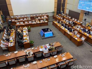 Ongkos Pesawat Haji 2026 Rp 33,1 Juta, Komisi VIII DPR Minta Turun Rp 1 Juta Ongkos Pesawat Haji 2026 Rp 33,1 Juta, Komisi VIII DPR Minta Turun Rp 1 Juta