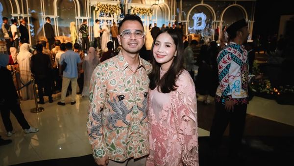 8 Foto Nagita Slavina di Pernikahan Anak Gubernur Kalteng, Simpel Serba Pink