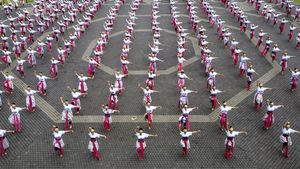 Ratusan Pelajar Padukan Semangat Sumpah Pemuda dalam Tari Jaipong Kolosal