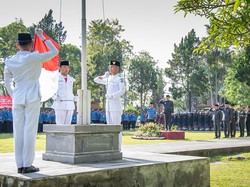 Bupati Bangli: Kita Tak Lagi Mengangkat Bambu Runcing, tapi Ilmu-Kejujuran Bupati Bangli: Kita Tak Lagi Mengangkat Bambu Runcing, tapi Ilmu-Kejujuran