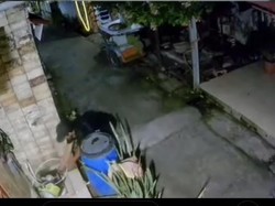 Warga Sako Resah Kuningan Putaran PDAM Hilang Dicuri, Pelaku Terekam CCTV Warga Sako Resah Kuningan Putaran PDAM Hilang Dicuri, Pelaku Terekam CCTV