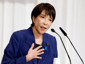 PM Jepang Dikritik Habis Usai Kunjungi Makam Tentara Jepang di Malaysia PM Jepang Dikritik Habis Usai Kunjungi Makam Tentara Jepang di Malaysia