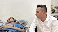 Suntikan Semangat Raffi Ahmad ke Fahmi Bo Agar Cepat Sembuh Suntikan Semangat Raffi Ahmad ke Fahmi Bo Agar Cepat Sembuh