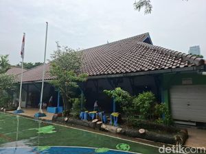 2 Tiang Bendera di Halaman SDN Gondangdia 01, Saksi Relasi Indonesia-Argentina