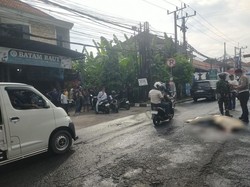 Pemotor Asal Sumut Tewas Terlindas Truk di Bypass Soekarno Tabanan Pemotor Asal Sumut Tewas Terlindas Truk di Bypass Soekarno Tabanan