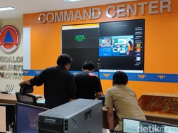 BNPB Uji Coba Sistem Peringatan Dini Tsunami di Pacitan BNPB Uji Coba Sistem Peringatan Dini Tsunami di Pacitan