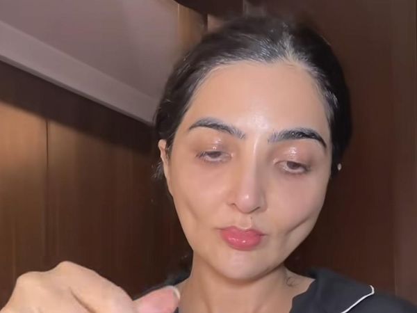 8 Foto Ashanty Pamer Rutinitas Skincare, Wajah Aslinya Jadi Sorotan