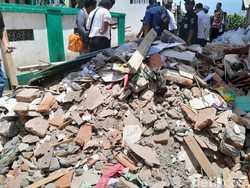 Bangunan di Ponpes di Situbondo Ambruk, 1 Santriwati Tewas