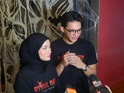Rey Mbayang dan Dinda Hauw Debut Main Film Horor di Ritual Gaib