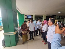 Kunjungi RSUD Malingping, Andra Minta Ruang Tunggu Pasien Lebih Manusiawi