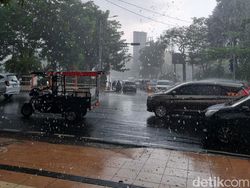 Ini Penyebab Cuaca Ekstrem di Berbagai Wilayah RI, Kotamu Hujan di 24 November?