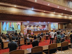 DPRD Badung Rancang Perda Rabies untuk Jaga Citra Pariwisata Bali DPRD Badung Rancang Perda Rabies untuk Jaga Citra Pariwisata Bali