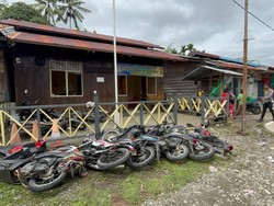 7 Polisi Luka Usai Kantor SPKT Polres Mamberamo Raya Diserang Massa Bersajam 7 Polisi Luka Usai Kantor SPKT Polres Mamberamo Raya Diserang Massa Bersajam