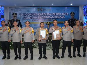 Kapolda Metro Apresiasi 2 Bhabin Bantu Pendidikan Anak Yatim dan Pemulung Kapolda Metro Apresiasi 2 Bhabin Bantu Pendidikan Anak Yatim dan Pemulung