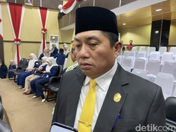 4 Fraksi DPRD Parepare Ajukan Hak Interpelasi ke Wali Kota Tasming Hamid 4 Fraksi DPRD Parepare Ajukan Hak Interpelasi ke Wali Kota Tasming Hamid