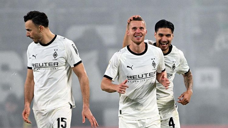 DFB-Pokal: Aksi Kevin Diks Bawa Gladbach Singkirkan Karlsruher