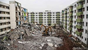 Lima Tower Rusun Marunda Dibongkar Total