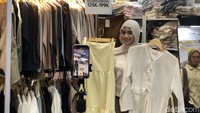 Bazar Fashion Gen Z Locapop Banting Harga 70%, Blouse Mulai dari Rp 50 Ribu Bazar Fashion Gen Z Locapop Banting Harga 70%, Blouse Mulai dari Rp 50 Ribu