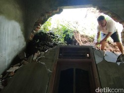 Rumah Warga Kokap Kulon Progo Jebol Diterjang Longsor Rumah Warga Kokap Kulon Progo Jebol Diterjang Longsor